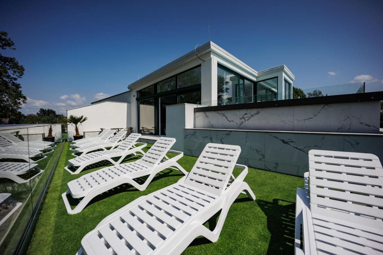 Bauhaus Wellness 105 Siofok